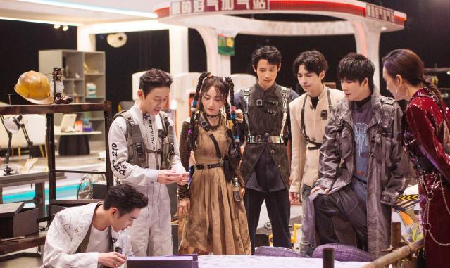 侦探助理:小蒲侦探:张若昀《明星大侦探》第七季第九案《#绿洲之上#》