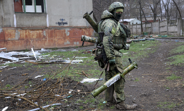 乌方警告称俄军攻下这里和谈或中止，俄专家：此地乌军命运已定医院