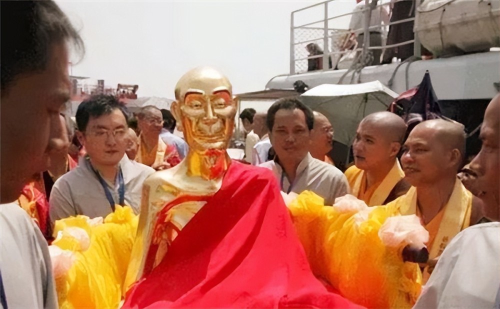 在我國曆史上也曾出現過許多成為肉身佛像的高僧,但絕大多數都是男子