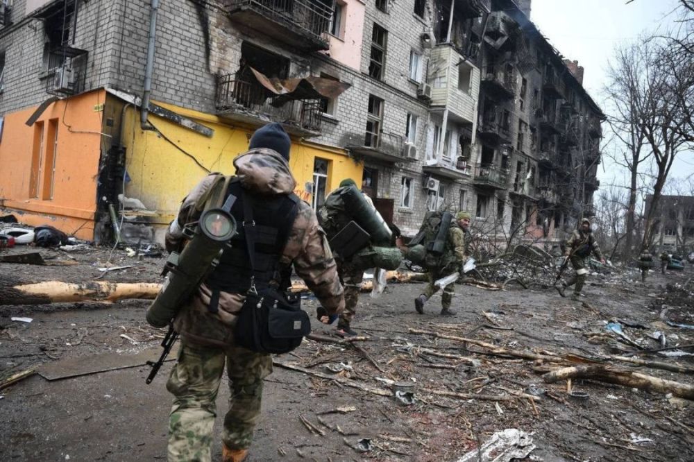 最惨烈巷战开始了火箭炮直瞄轰击拆楼乌军一个精锐营溃败投降