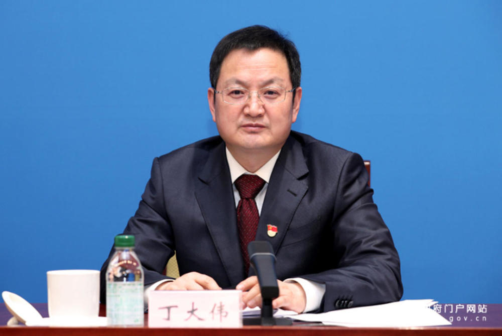 北京市教委副主任丁大伟在会上介绍,加强纵向学段有机衔接,坚持起始