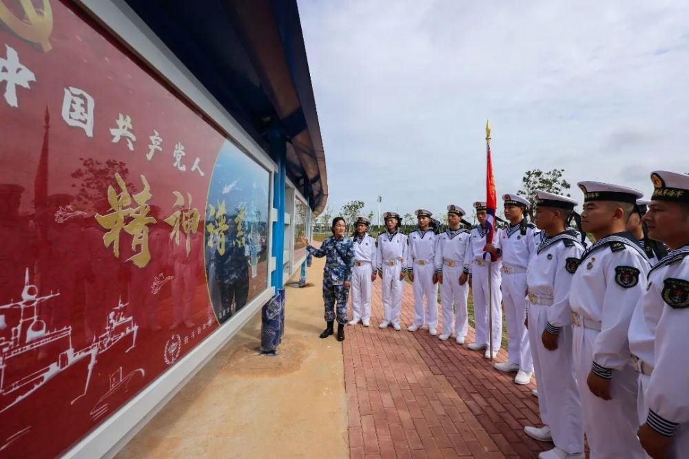 日本防卫省：一艘中国海军电子侦察船穿越奄美海峡阿卡索外教网怎么样