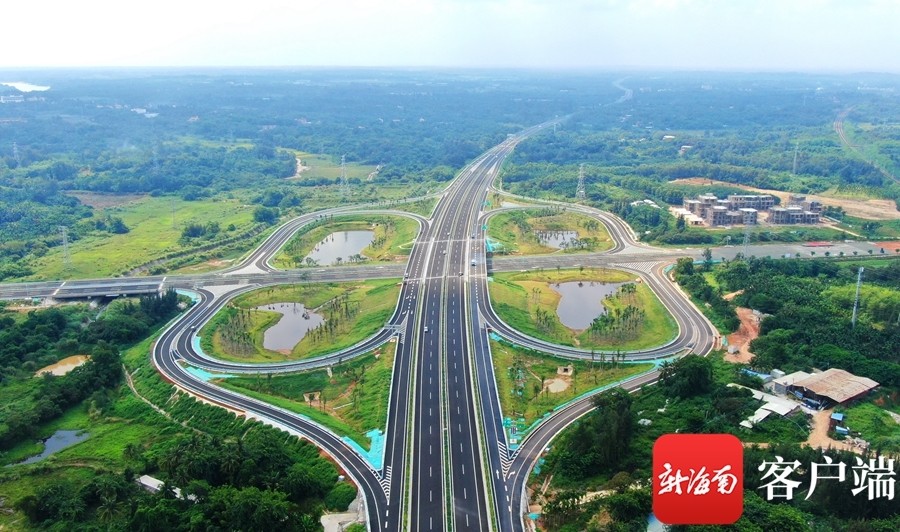 原创组图丨g15沈海高速靠近新海港段高架桥体已完工