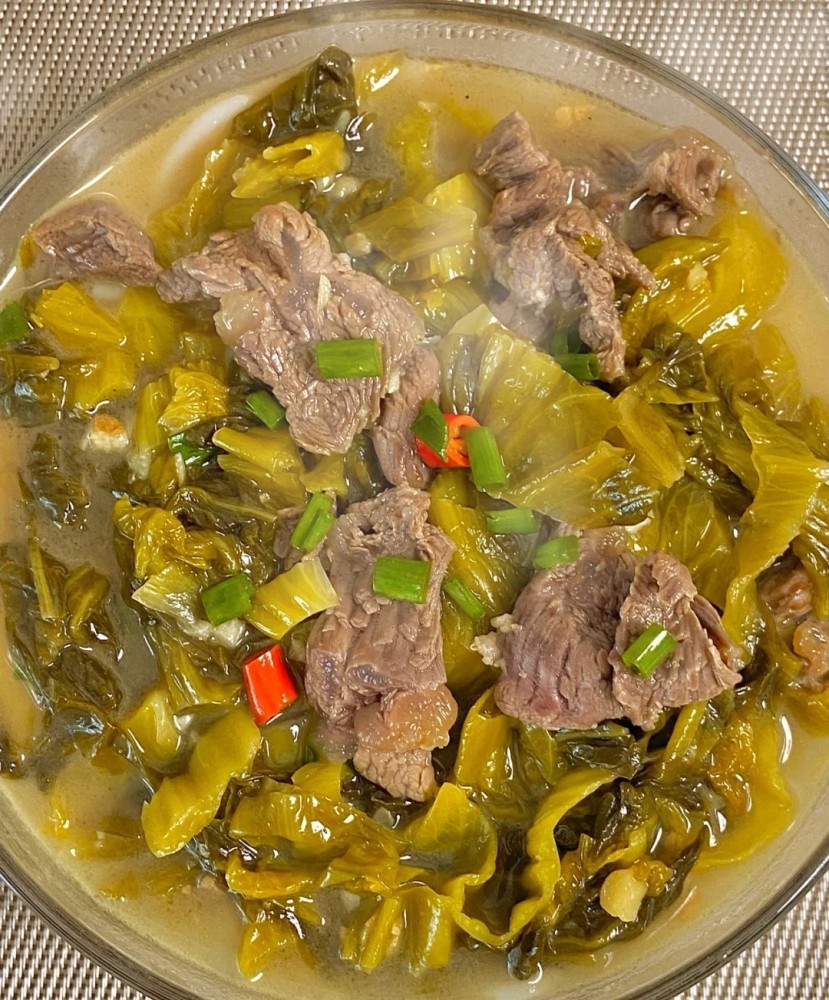 酸菜牛肉粉 好吃到连汤汁都不剩_腾讯新闻