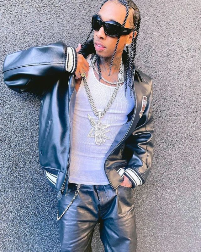 美国说唱歌手 tyga 也开设了个人抖音账号,这位曾经迷倒 kylie 的男人