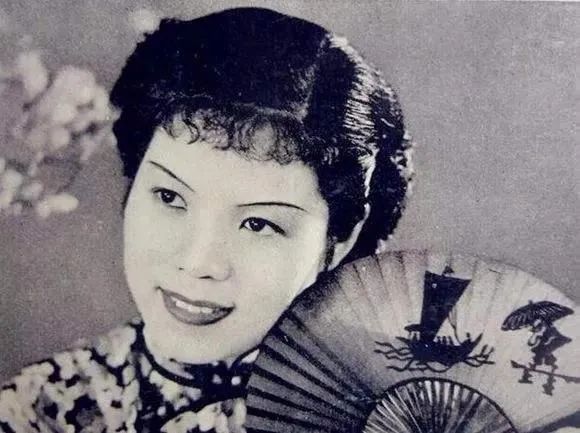 表演艺术家舒绣文:个性要强,事业成功的她,却在情路上历经坎坷