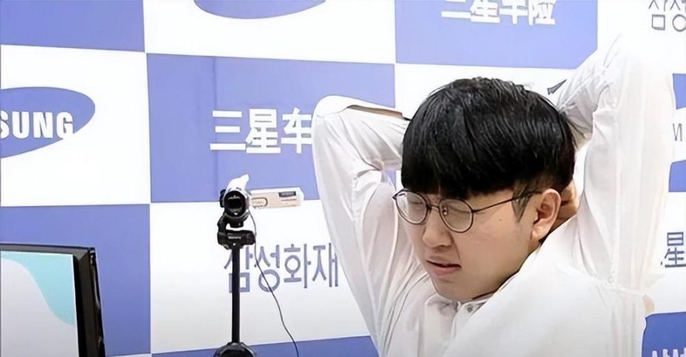 里外不是人作为网棋的受害者申真谞因胜率过高又饱受质疑