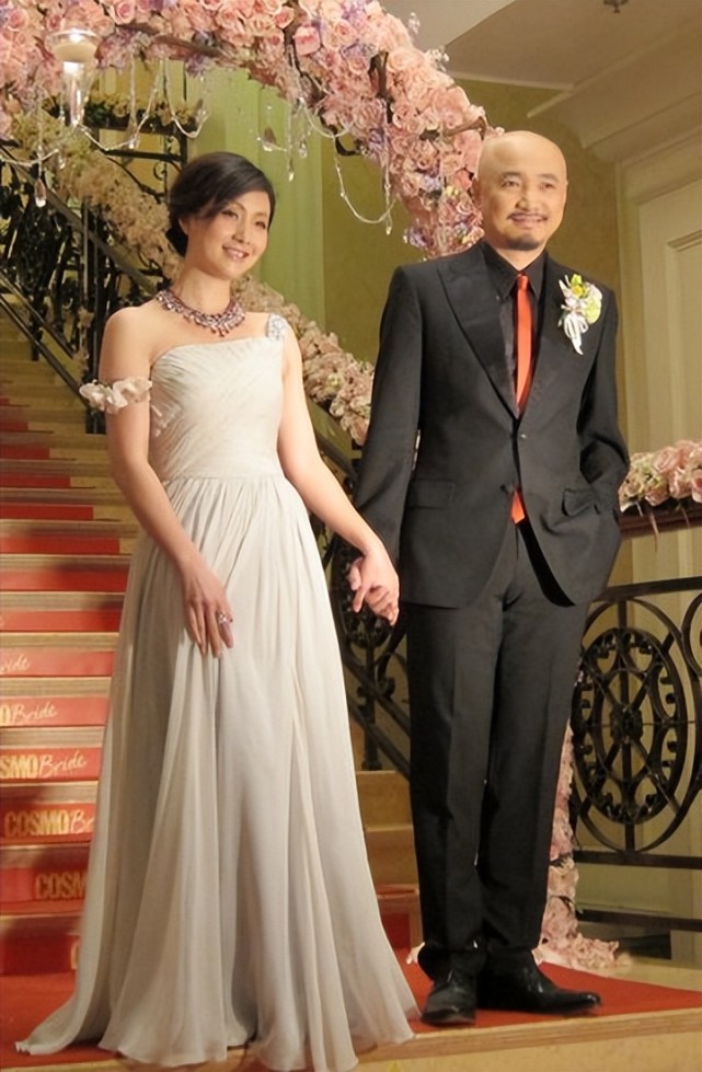 青岛夫妇开放式婚姻图片