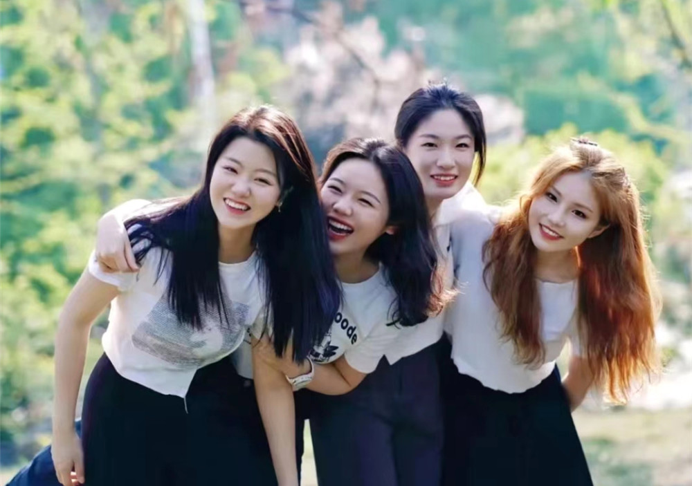 湖南科技大学一宿舍4名女生,貌美如花,才华出众,全考上研究生_腾讯
