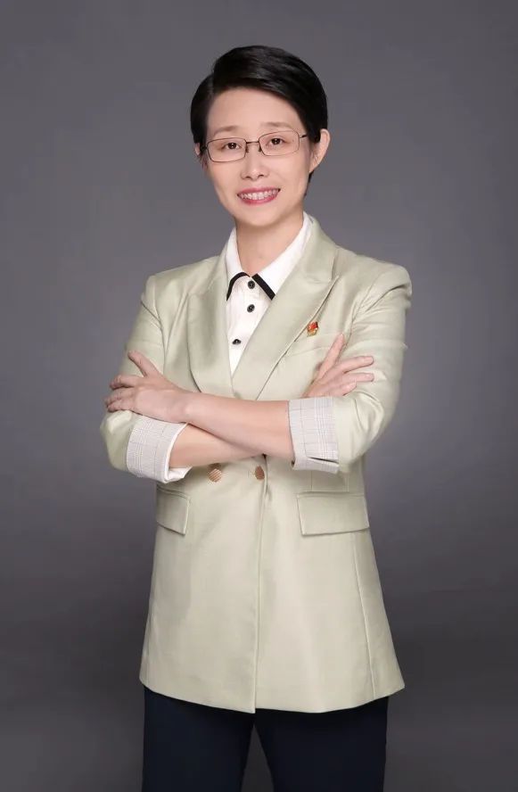 工作者华东师范大学第一附属中学思想政治学科特级教师陈明青与你相约