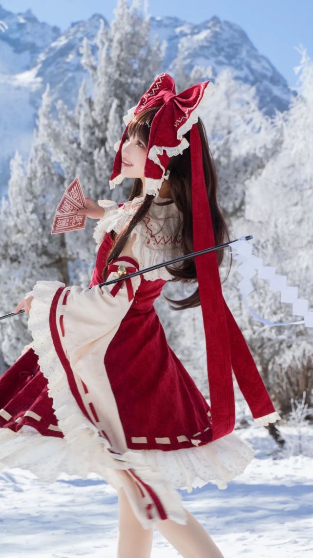 cos东方project博丽灵梦cos正片元素