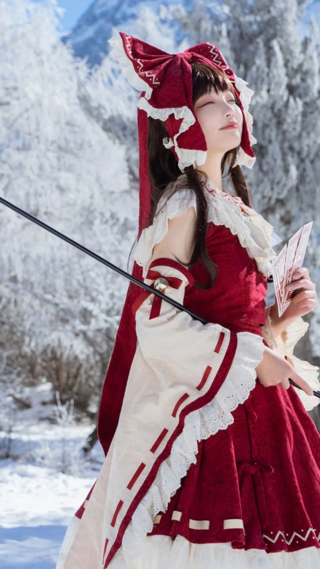 cos东方project博丽灵梦cos正片元素