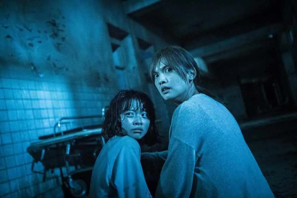 改编的都市传说电影《人面鱼》_腾讯新闻