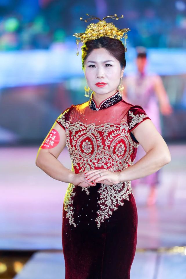 【精彩回顾61总第28期】:2017全球旗袍歌舞大赛(港澳站)