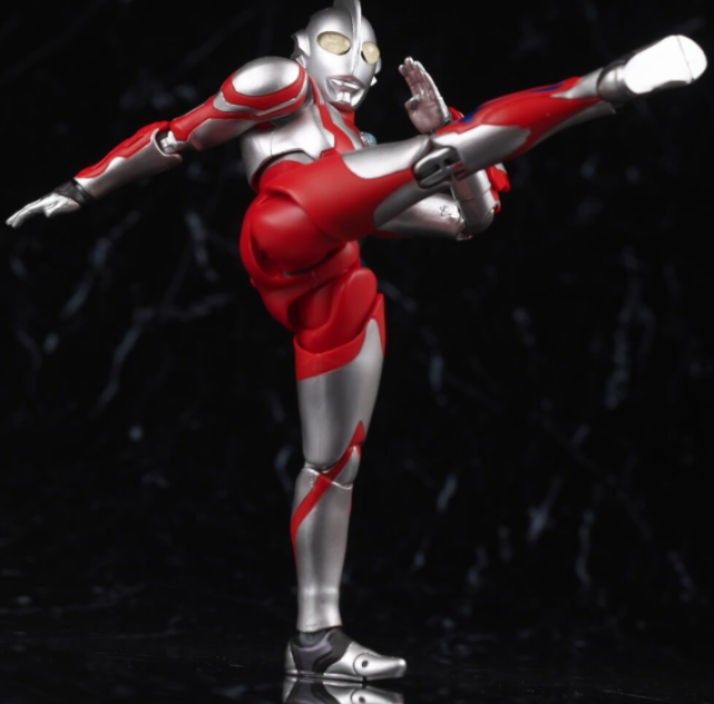 shf利布特奥特曼玩具实物测评比初代曼哥哥更年轻时髦的利指导