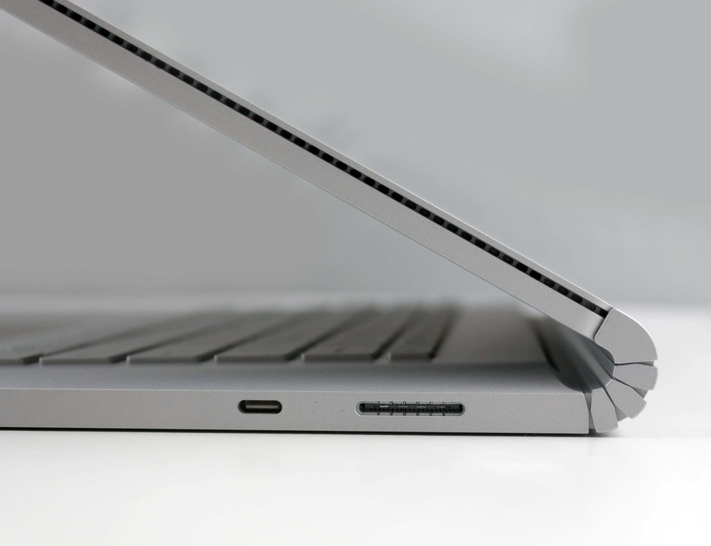 SurfaceBook能做“艺术品”，做不了“畅销品”越贵