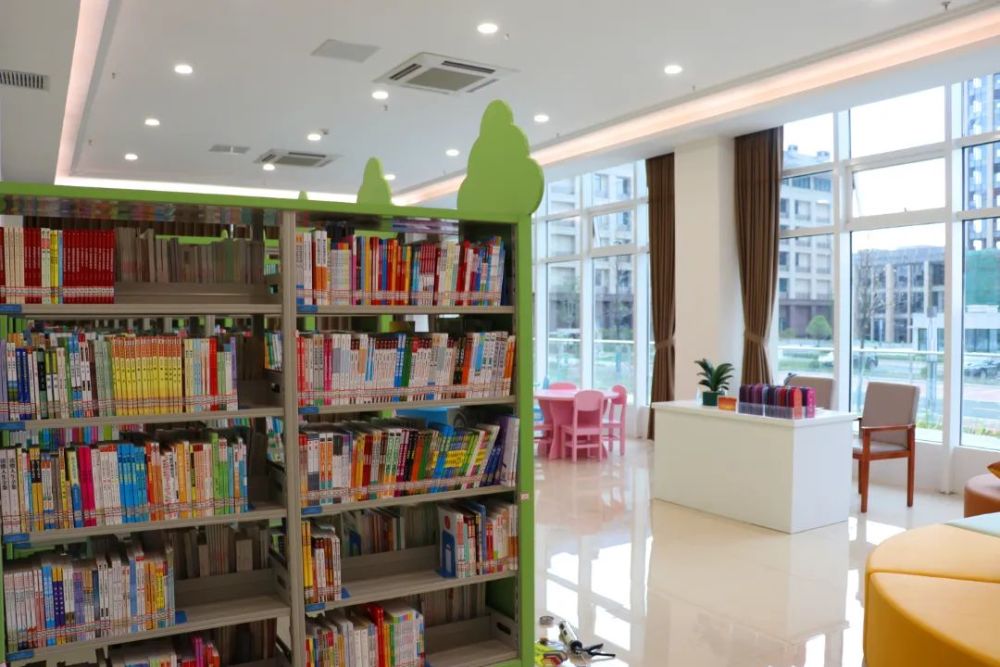 "这座现代化的图书馆寄托着松滋市民美好的愿景与希望松滋图书馆地址