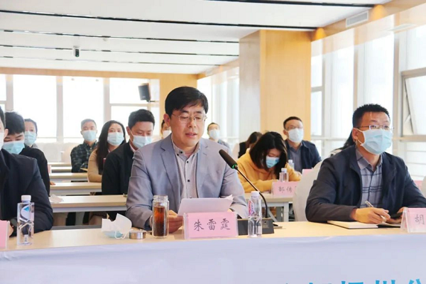 朱雷霆作工作汇报(央广网发 许婷供图)扬州分中心作