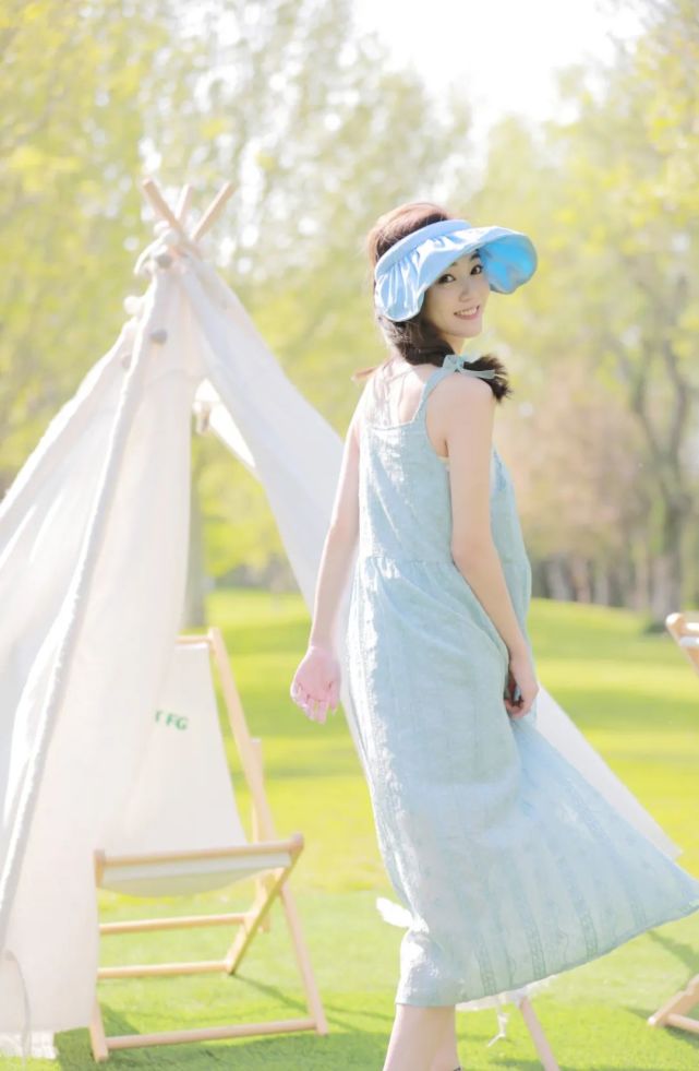 气质美女石笑歌!