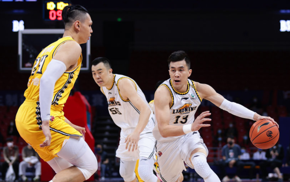 辽宁男篮总决赛20领先广厦男篮悲壮郭艾伦10中2孙铭徽277