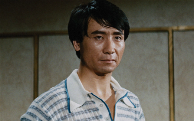 香港影坛10位腿功高手:有人被李小龙揍过,有人曾踢掉成龙一颗牙