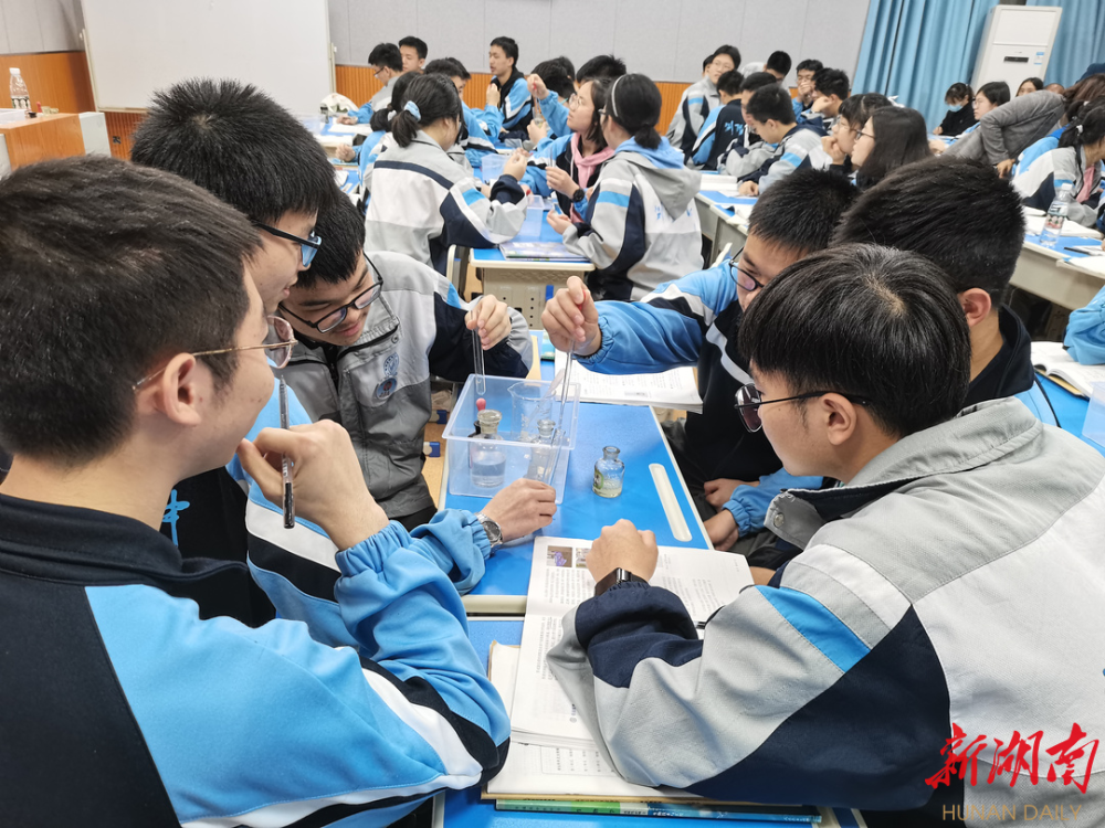 浏阳一中探索学科融合构建高效课堂