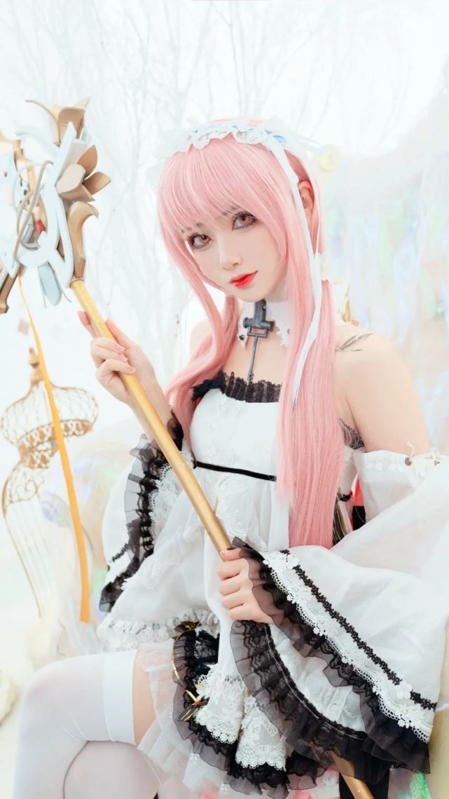 出镜:@-羊大真人-摄影:@強襲型步步指挥官…大概是会饿死的鸟儿吧.