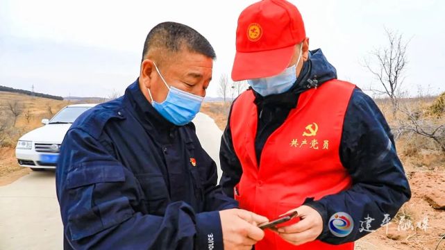 建平縣張家營子鎮在織牢織密護林防火安全責任網的基礎上,持續在防