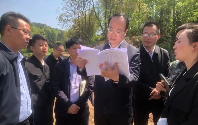 州委副书记马磊到天柱县调研