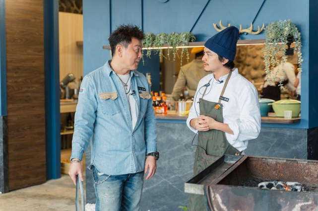 营业中》"老屋"正式营业 店长庹宗康要夥伴们严肃面对_腾讯新闻