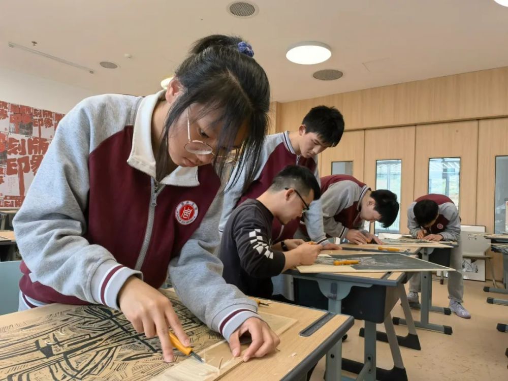 遵义周林学校高中部2022年秋季学期招生报名开始啦!_腾讯新闻