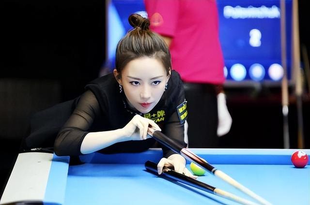 九球皇后潘晓婷近况正式回应2千元抢菜事件40岁身材颜值在线