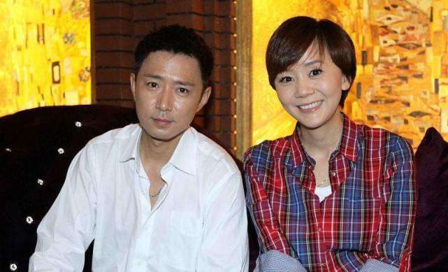 陪伴瘫痪妻子4年一度息影,影视剧中"软汉王"高鑫,现在怎样了?