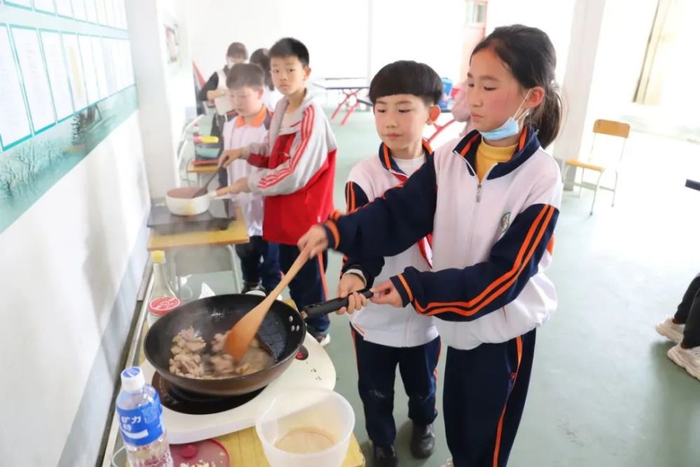 连州市连州镇城北小学图片