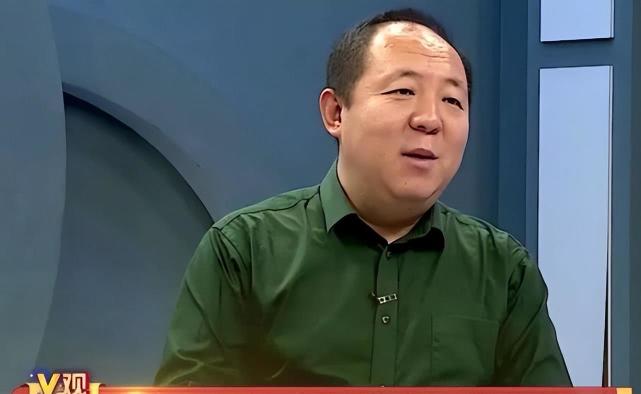 球迷反驳袁野:你来给广州队发工资吗?