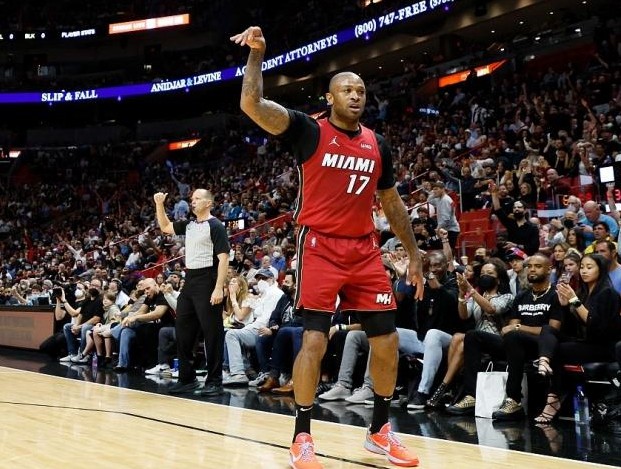 季后赛彰显老将价值,热火夺冠塔克是关键