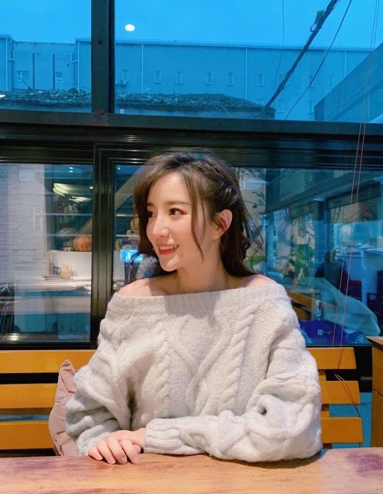 郭小仙儿,有颜值有才气的美女主播插图12