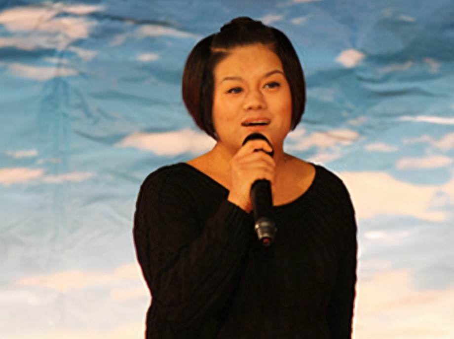 因星光大道扬名的"山楂妹"张月乔,成名后谢绝认亲母,只爱养父母插图2