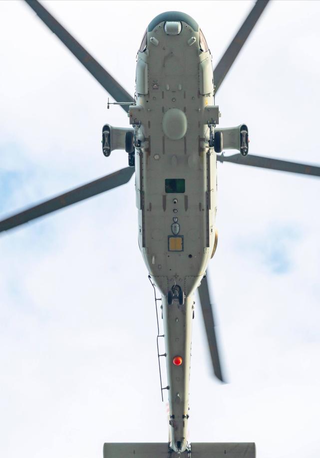 央视曝光055装备直20反潜型,补足最后的短板