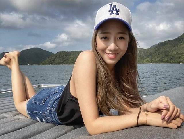 胡美贻也算是最近几年,tvb比较活跃的新生代演员之一.