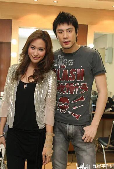 ploy chermarn是泰国实力派女演员,也是中国观众最熟悉的泰星之一