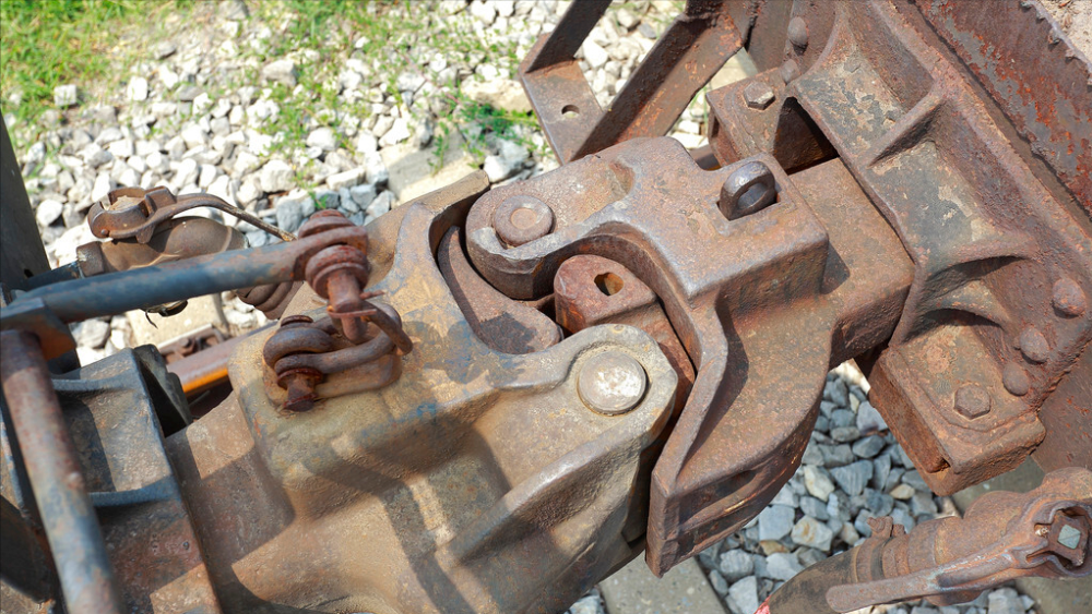 挺了100多年的黑科技!詹式车钩是怎样工作的?为何能沿用至今?_腾讯新