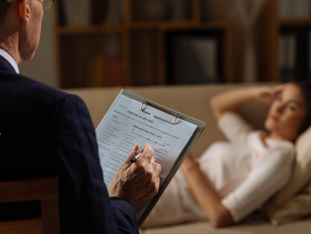 如果想用催眠来修复心理创伤如何选择靠谱的催眠治疗师