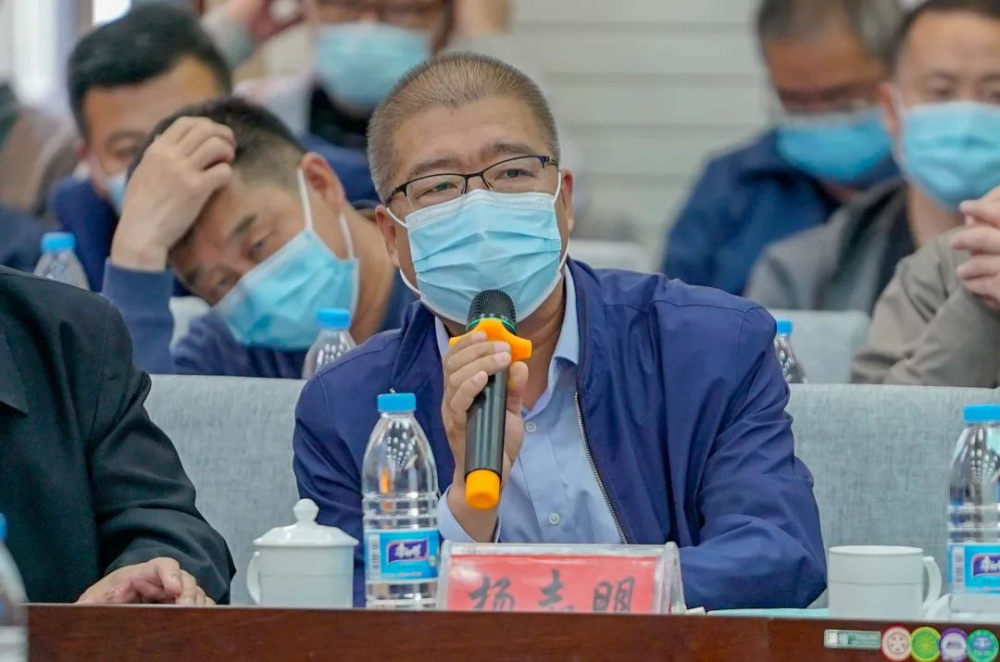 专家 杨少云包头市职教园区综合服务中心主任 王福刚九原区区委副书记