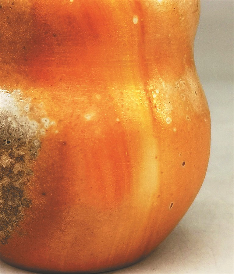 居全国首位,这种砂质高岭土需要反复淘洗和调配,王仁亮为此试验了2年