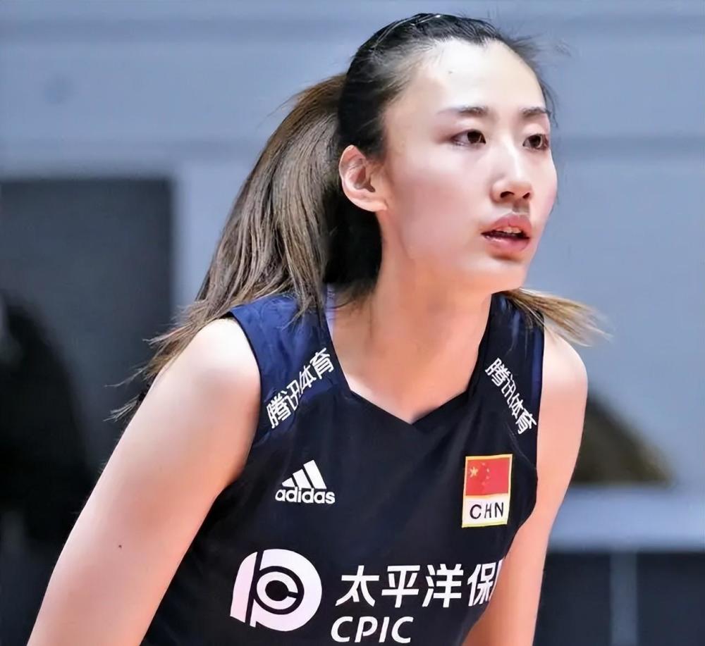 我看新一届中国女排大名单11王媛媛在沉默中爆发的副攻