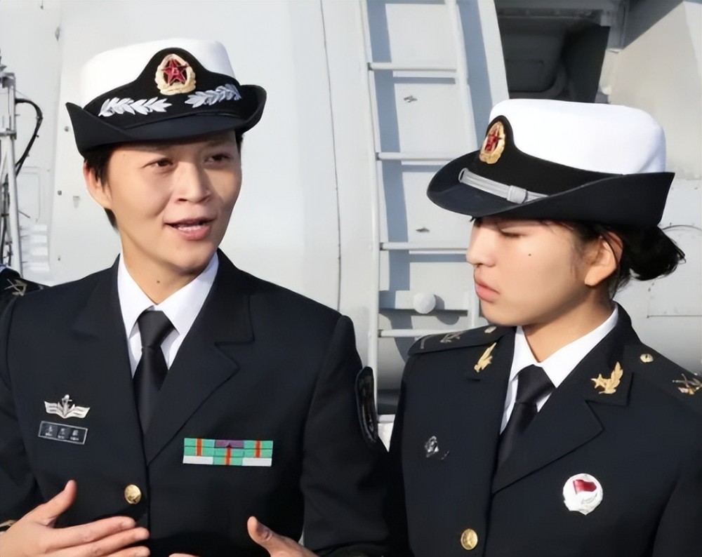 中山大學女博士韋慧曉放棄年薪百萬的職位成為海軍首位女艦長