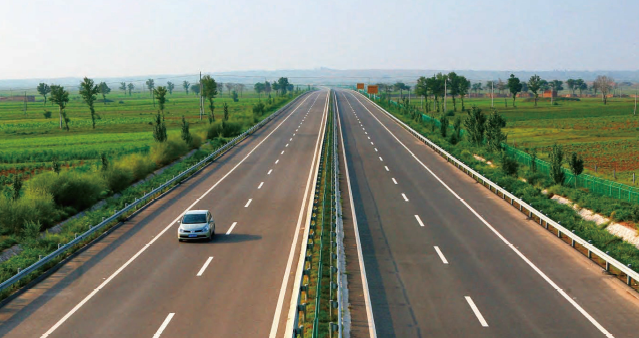 基础设施完善定边毗邻陕甘宁蒙四省七县(旗),307国道,g20青银高速