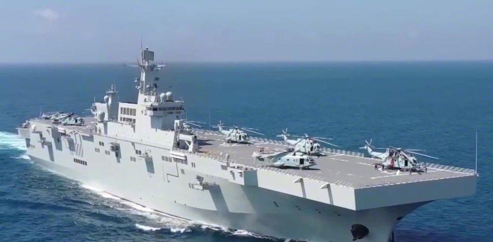 按照075的噸位,其完全可以與071型船塢登陸艦搭配承擔遠距離兵力投送