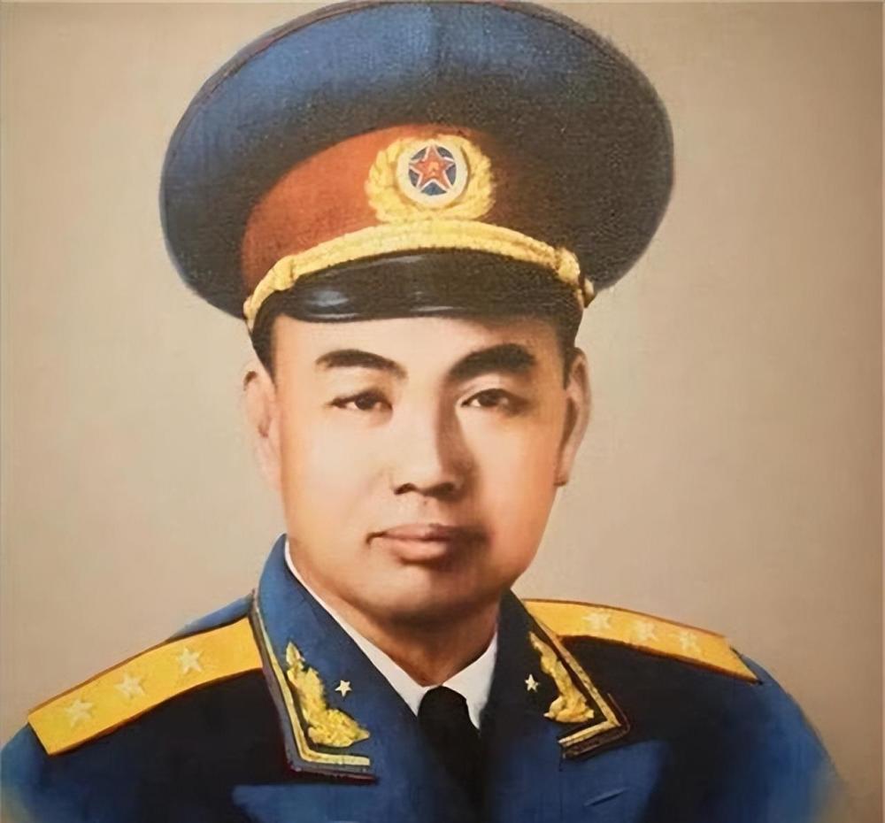 在前妻遭遇困难时,许世友将军大概还是挂念着曾有过的夫妻情分,选择